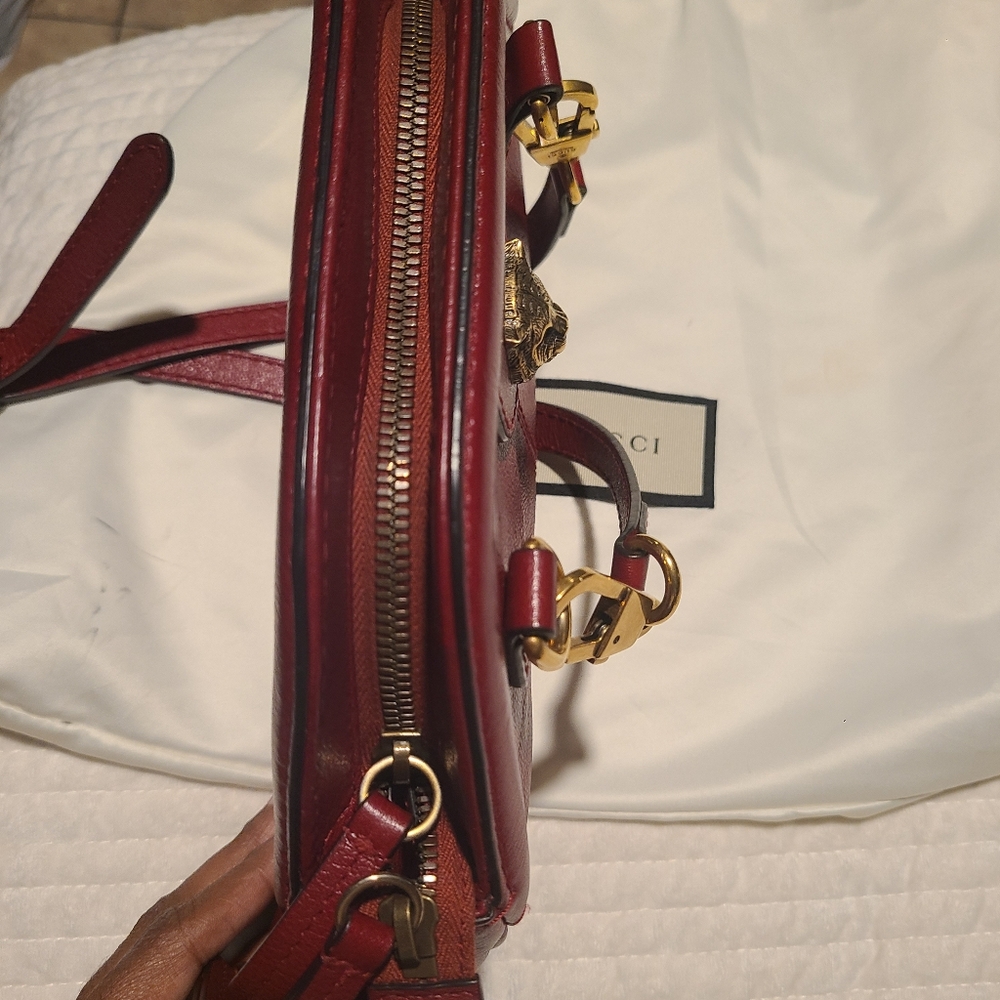 Authentic Medium Red Leather Gucci - Picture 10 of 14